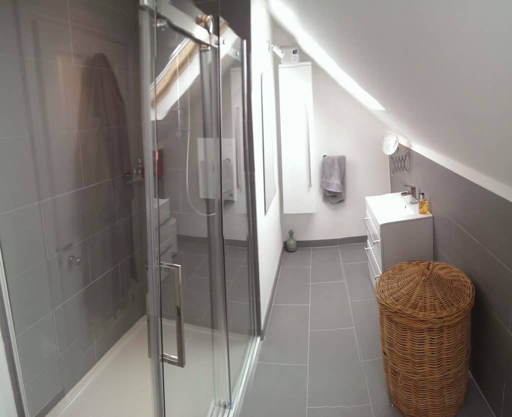 bathroom/shower